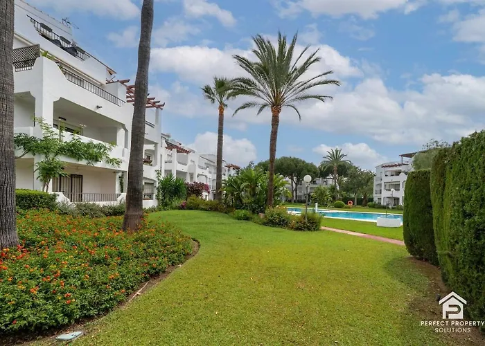 Appartement Bright And Spacious 2br With Terrace In Costalita Estepona